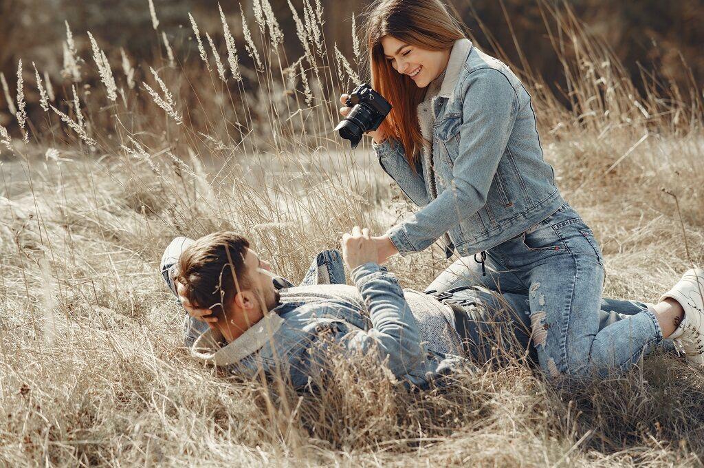 the model of relationship development describes